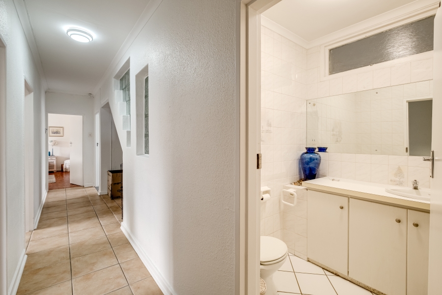 6 Bedroom Property for Sale in Pinelands Western Cape